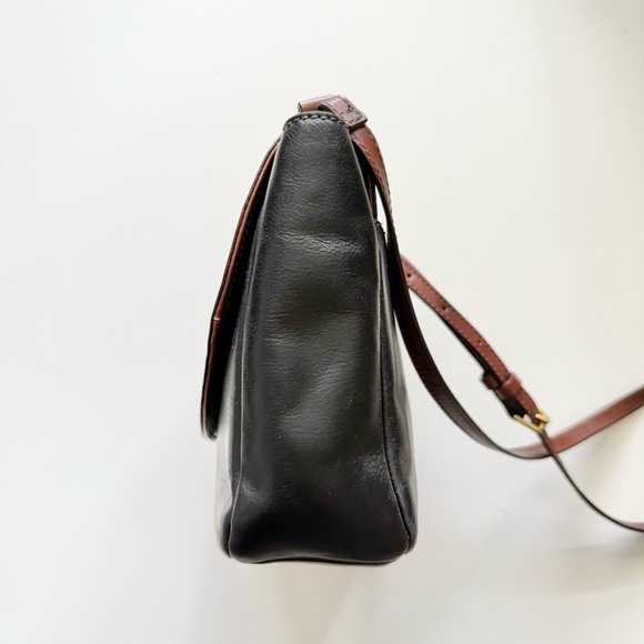 Fossil Vintage Classic Black Crossbody Handbags - Picture 10 of 16